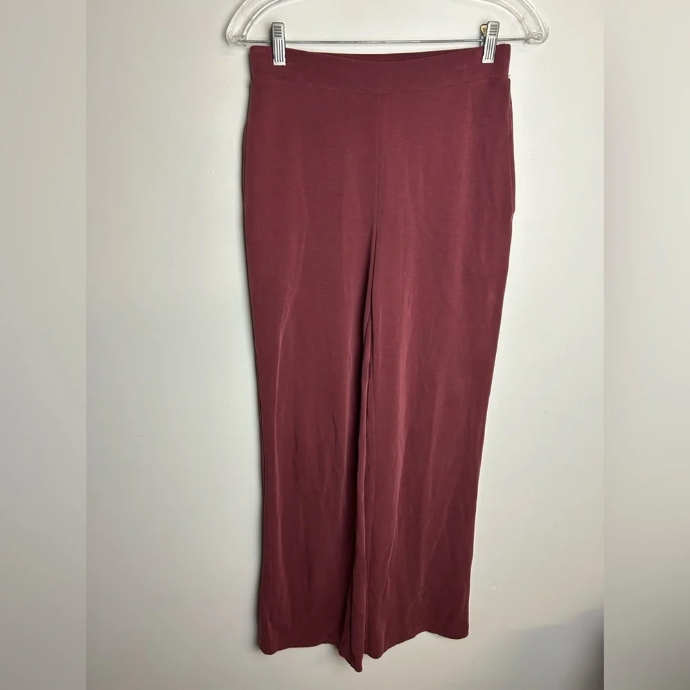 Soft‎ surroundings Burgundy outfit set Pants XS  Top S Old Money Comfortable